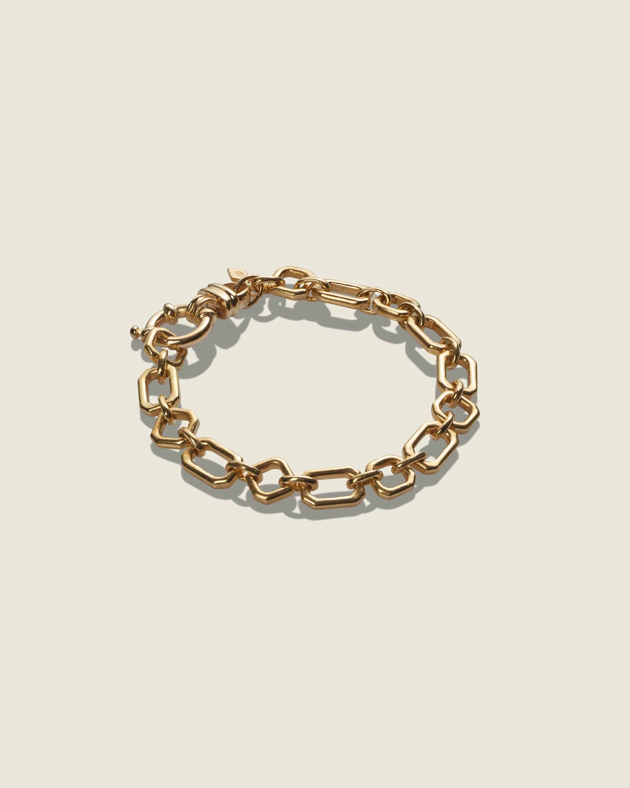 Handcrafted Gold Bracelet with 14 custom links. 26.5g of solid 18k Yellow Gold.